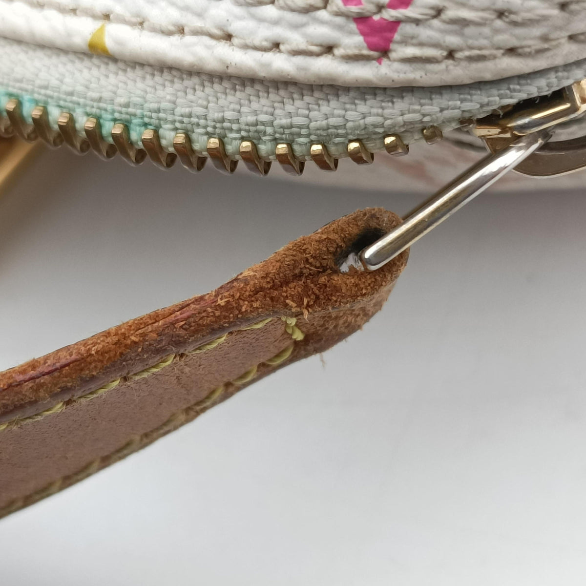 Secondhand Louis Vuitton Speedy 30 white Monogram Multicolor M92643 handbag | stylenewstar