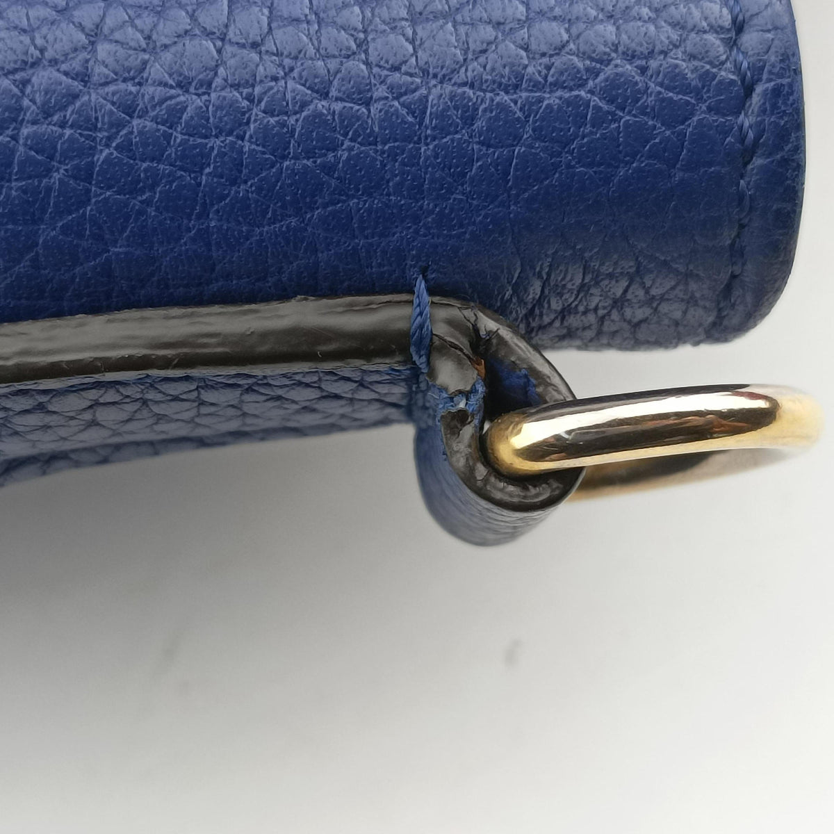 Pre-owned Celine luggage nano shopper Blue leather  shoulderbag | stylenewstar