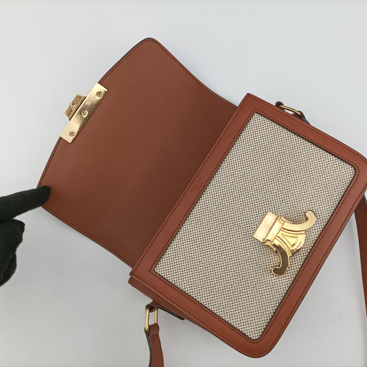 Pre-owned Celine Teen Triomphe Ivory x Brown Textile x Leather  shoulderbag | stylenewstar