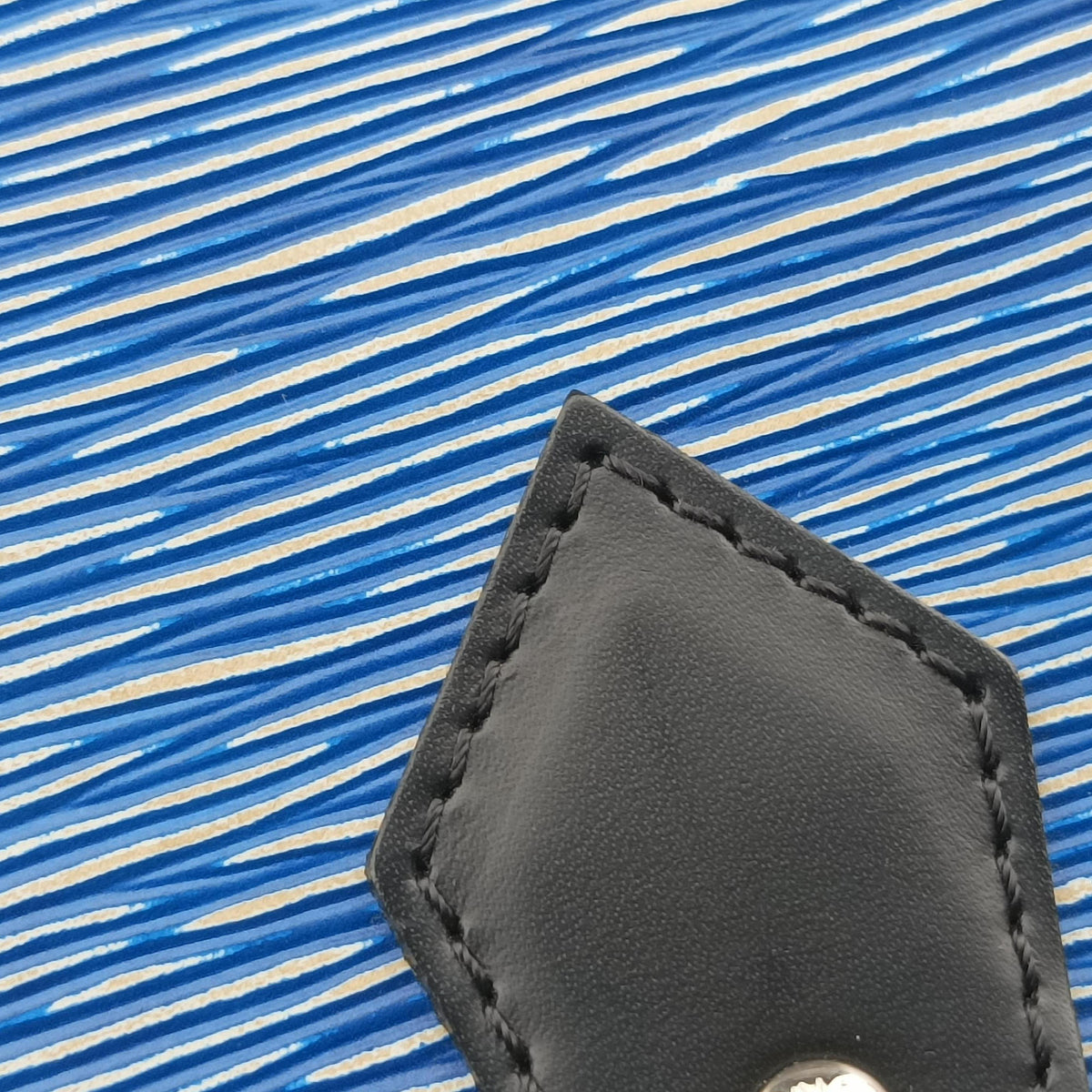 Secondhand Louis Vuitton Alma BB DENIM BLEU×black Epi M41437 handbag | stylenewstar