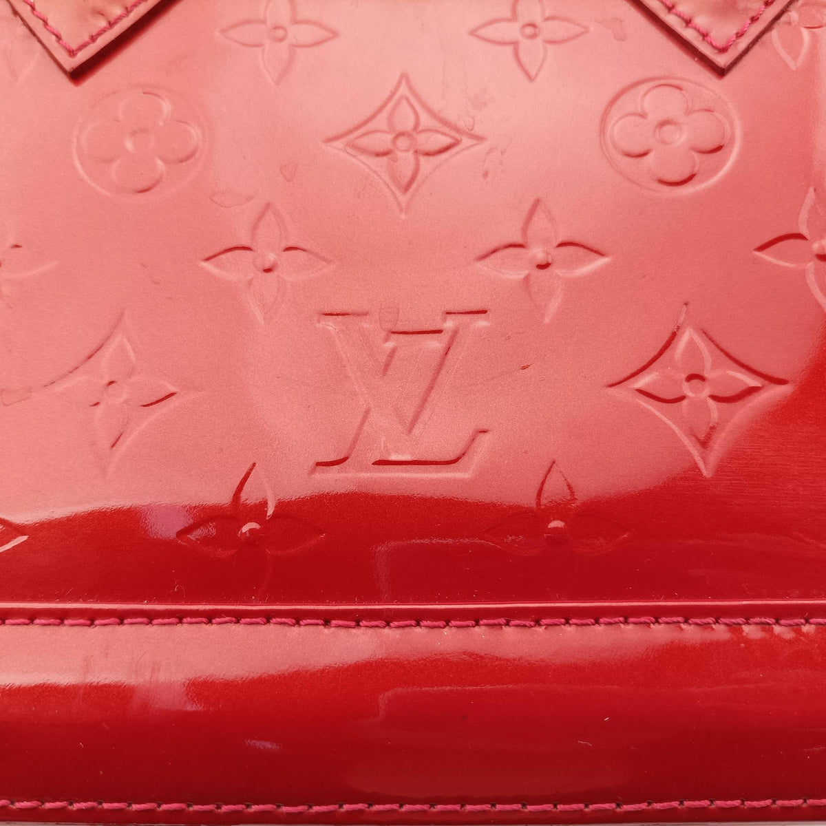 Pre-owned Louis Vuitton Alma BB pomme d'amour Vernis M90174 shoulderbag | stylenewstar