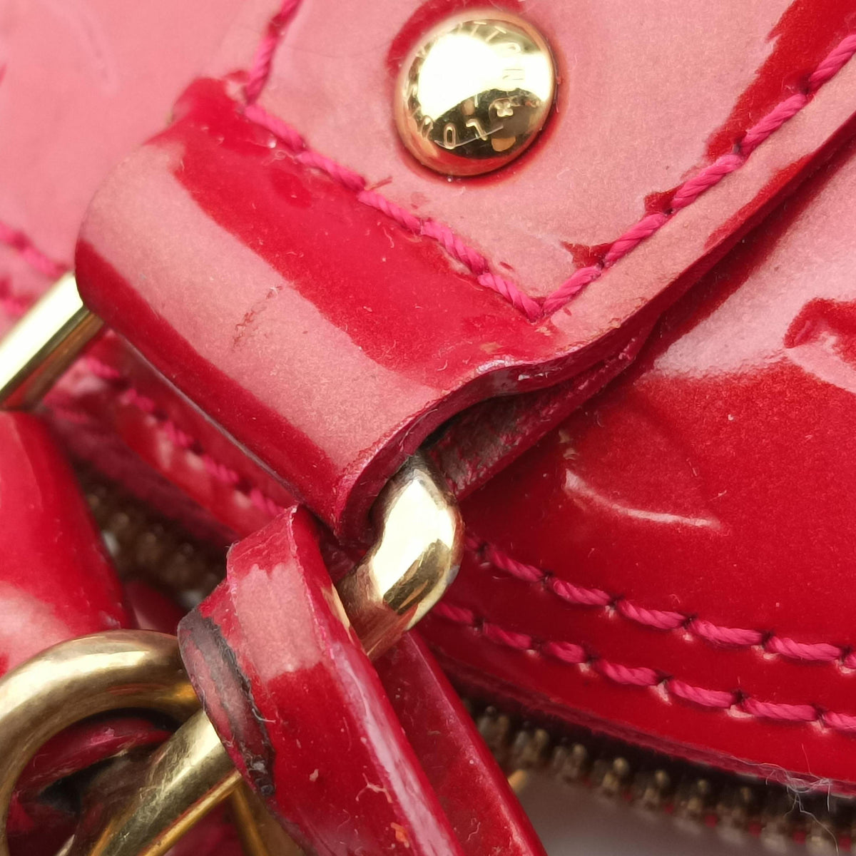 Pre-owned Louis Vuitton Alma BB pomme d'amour Vernis M90174 shoulderbag | stylenewstar
