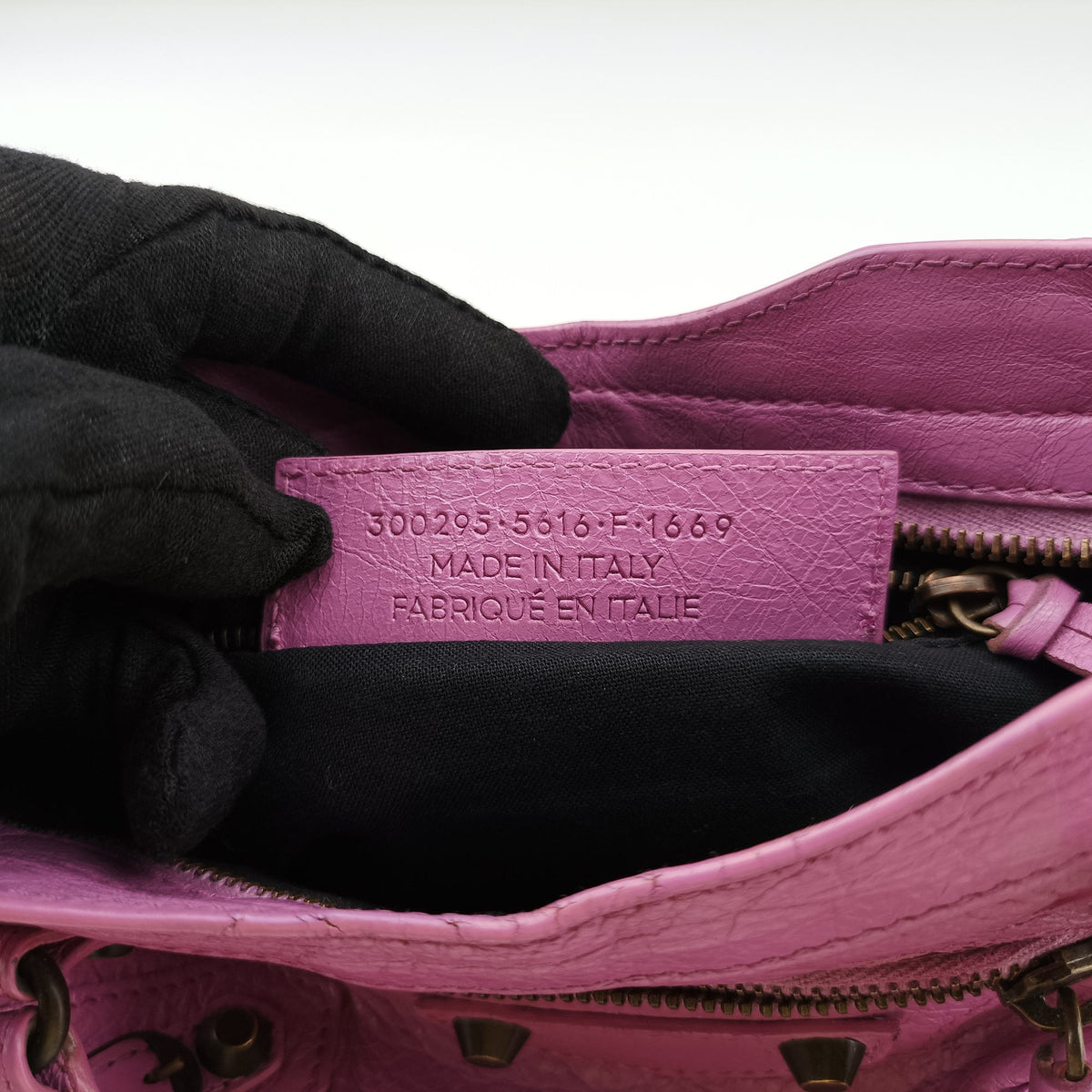 Vintage Balenciaga Classic City Mini Purple lambskin  shoulderbag | stylenewstar