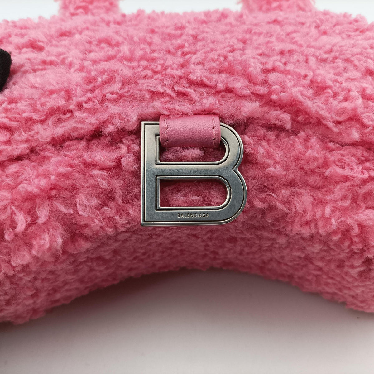 Secondhand Balenciaga Hourglass Pink wool 676384 shoulderbag | stylenewstar