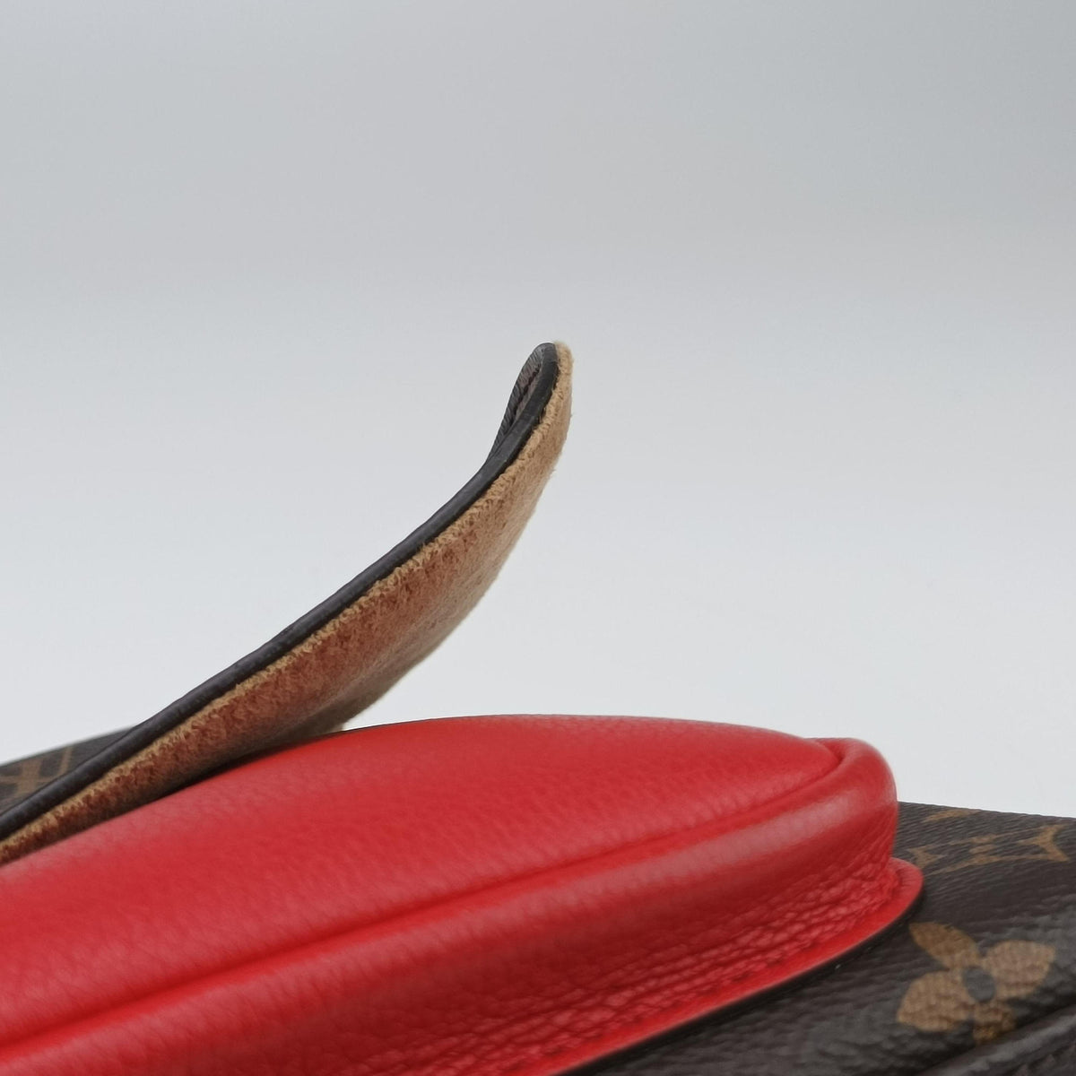 Secondhand Louis Vuitton MARIGNAN Brown × Coquelicot Monogram Canvas×calf leather M44286 shoulderbag | stylenewstar