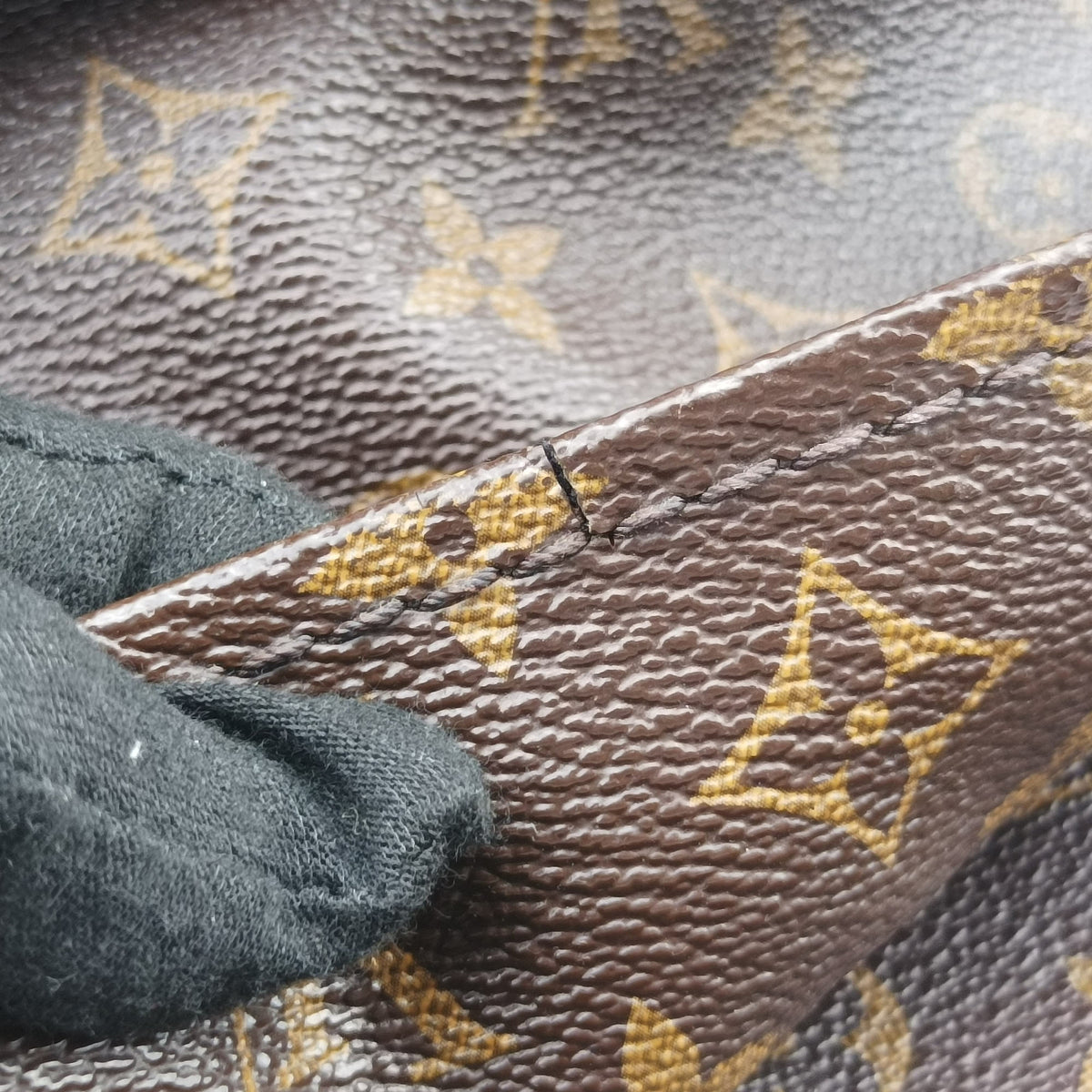 Pre-owned Louis Vuitton Artsy MM Brown Monogram canvas M40249 handbag | stylenewstar
