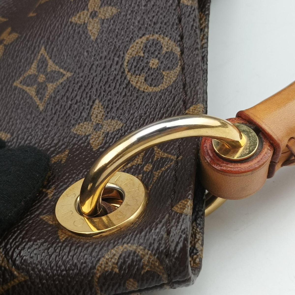 Pre-owned Louis Vuitton Artsy MM Brown Monogram canvas M40249 handbag | stylenewstar