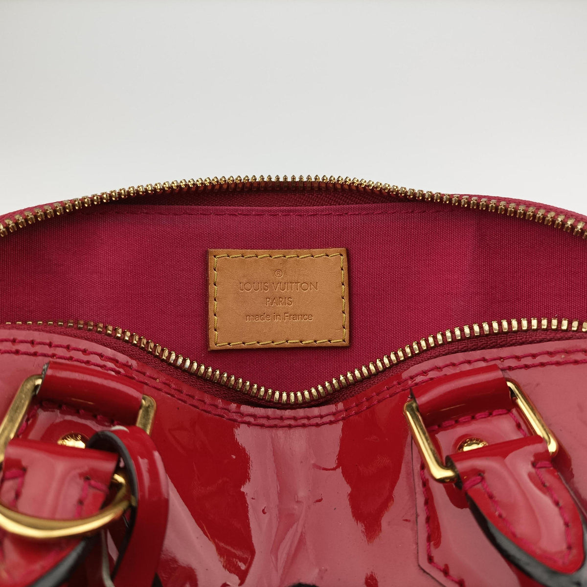 Pre-owned Louis Vuitton Alma BB pomme d'amour Vernis M90174 shoulderbag | stylenewstar
