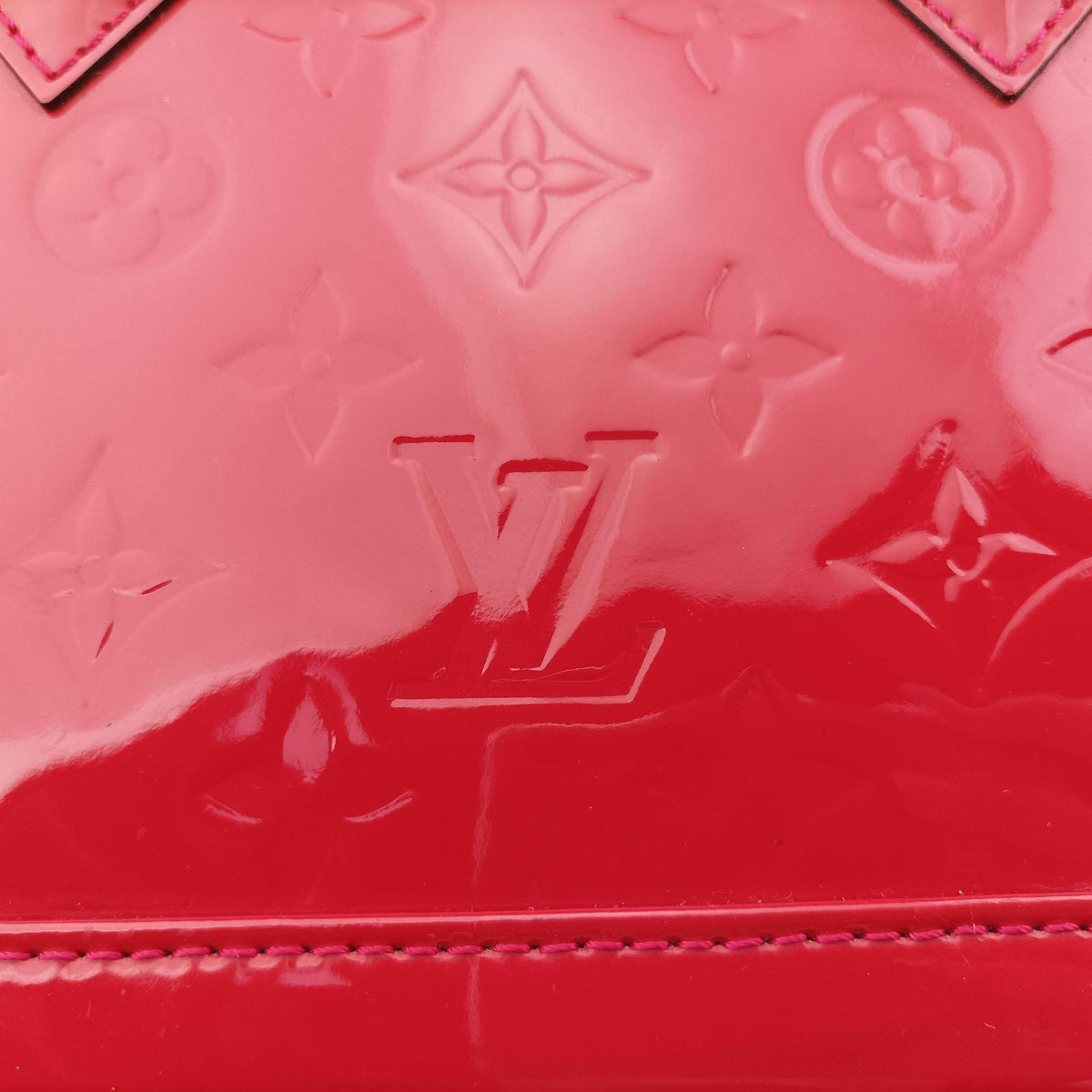 Pre-owned Louis Vuitton Alma BB pomme d'amour Vernis M90174 shoulderbag | stylenewstar