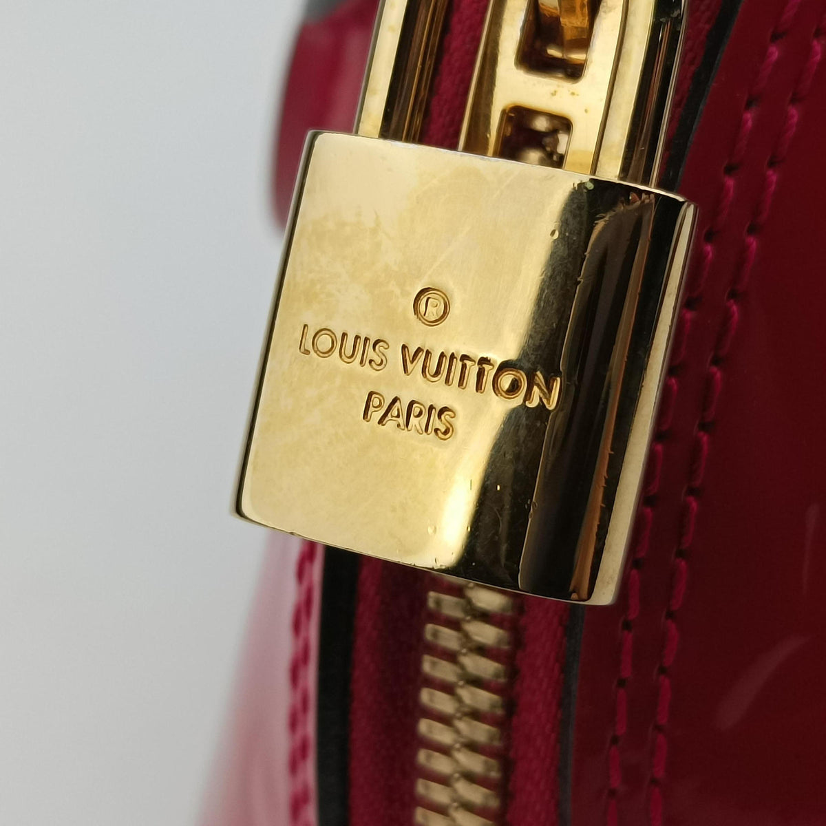 Pre-owned Louis Vuitton Alma BB pomme d'amour Vernis M90174 shoulderbag | stylenewstar