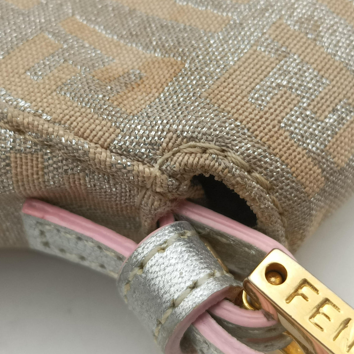 Pre-owned Fendi Baguette Beige canvas 8BR180 shoulderbag | stylenewstar