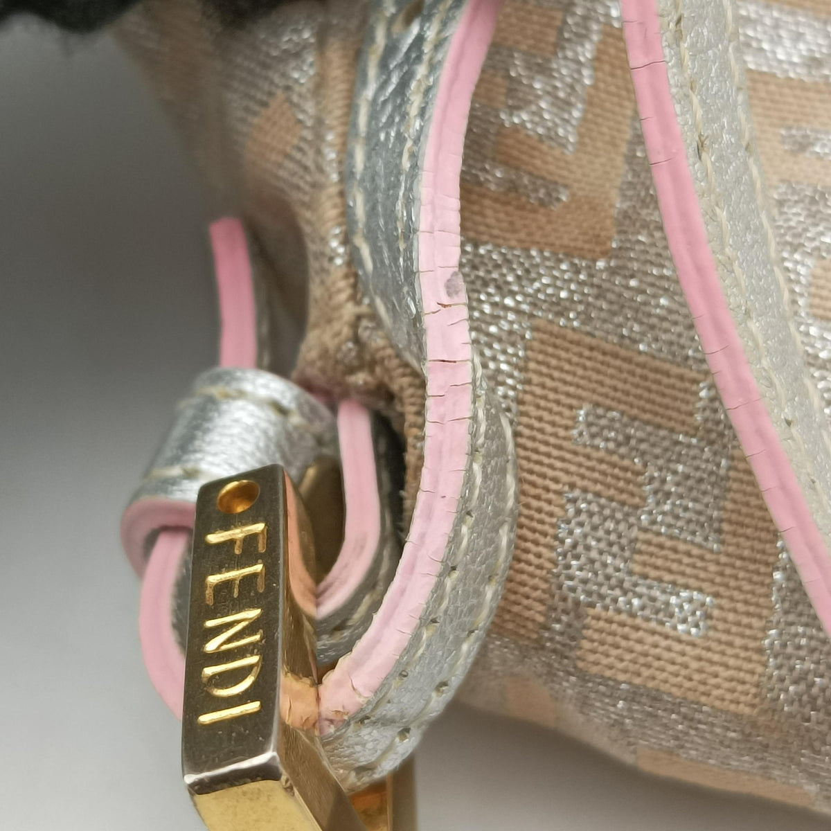 Pre-owned Fendi Baguette Beige canvas 8BR180 shoulderbag | stylenewstar