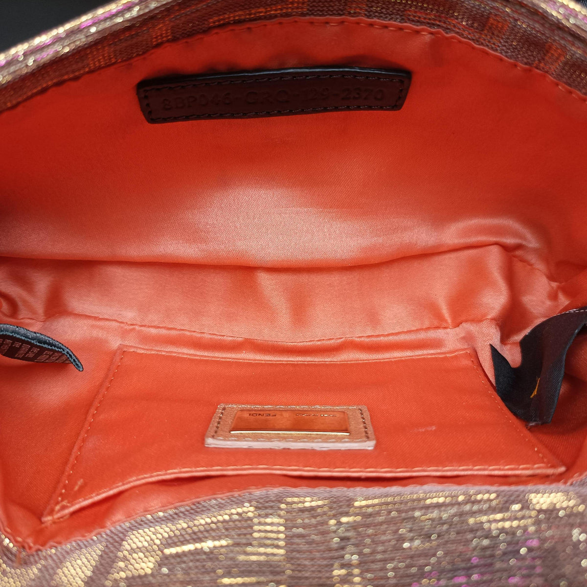 Pre-owned Fendi Mia Pochette Pink canvas 8BP046 shoulderbag | stylenewstar
