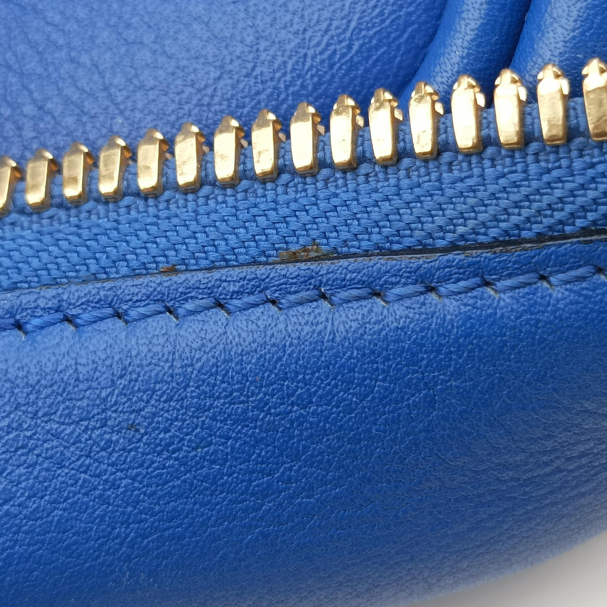 Vintage Loewe Amazona Blue Leather  shoulderbag | stylenewstar