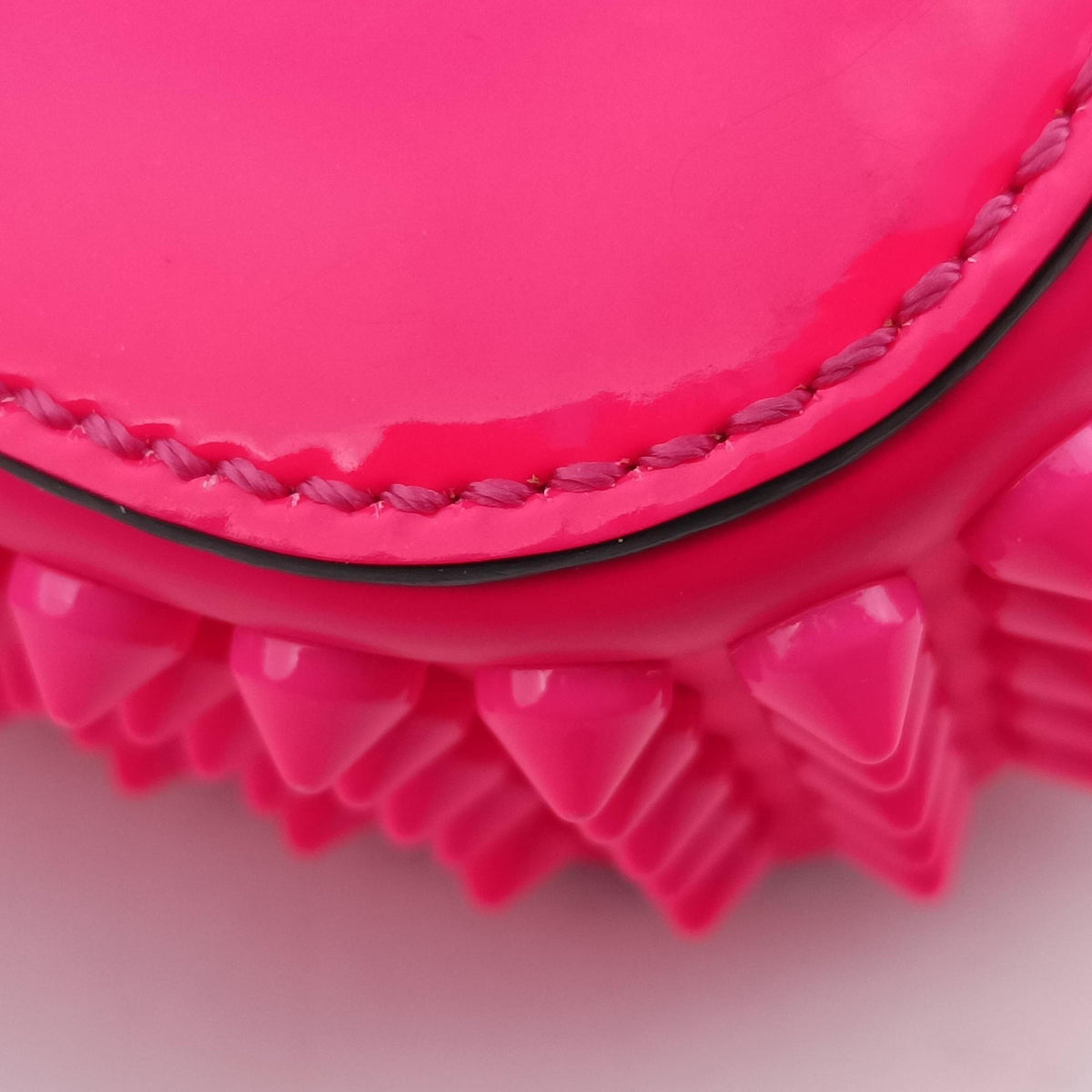 Pre-owned Christian Louboutin Sweet Charity Scarabe Spike Rose Patent Leather  shoulderbag | stylenewstar