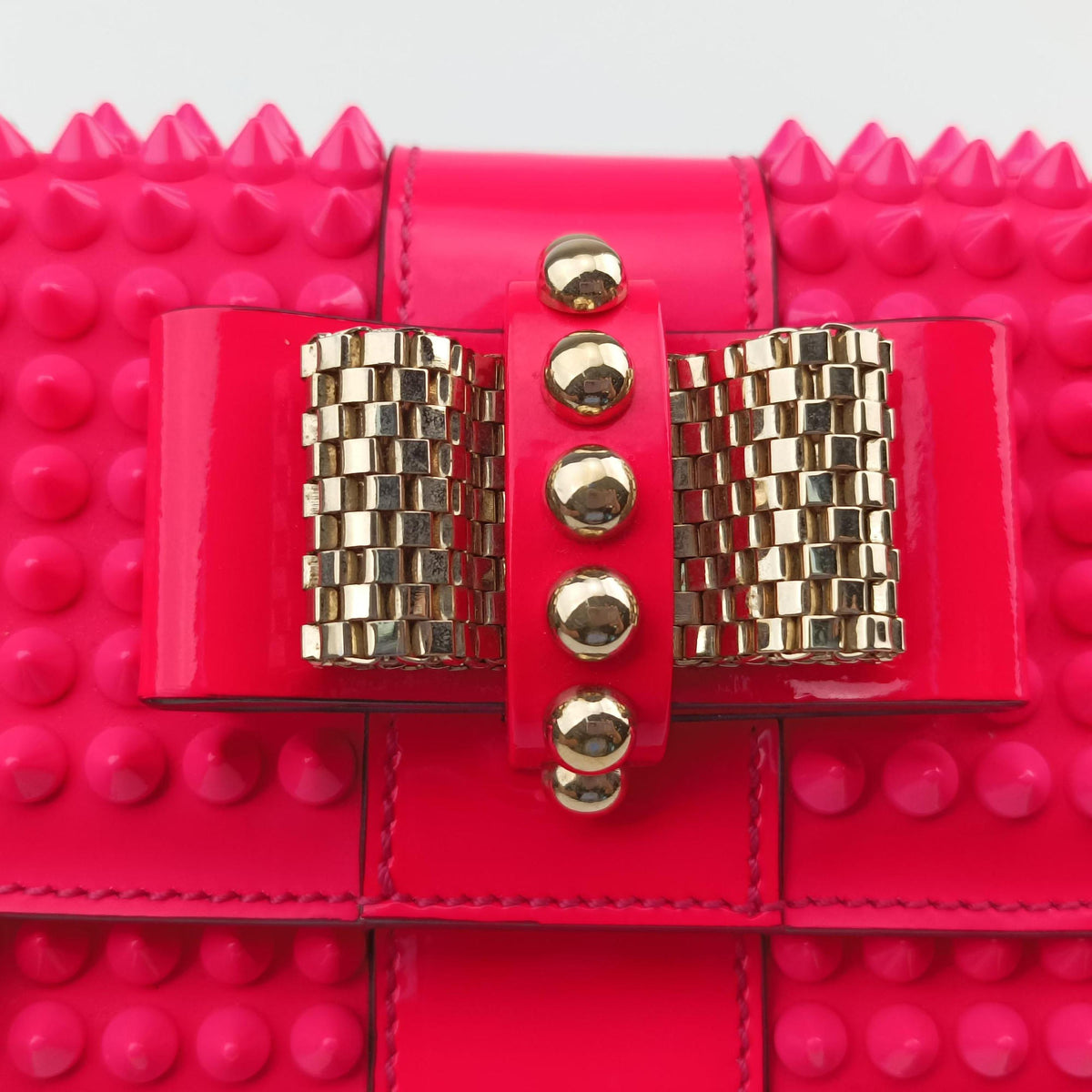 Pre-owned Christian Louboutin Sweet Charity Scarabe Spike Rose Patent Leather  shoulderbag | stylenewstar