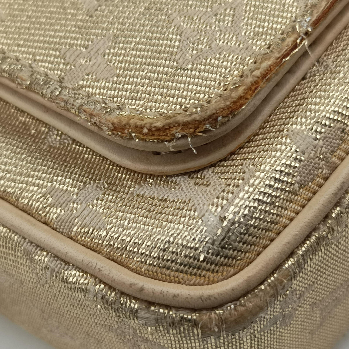Vintage Louis Vuitton Shine McKenna Golden Monogram Shine M92363 shoulderbag | stylenewstar