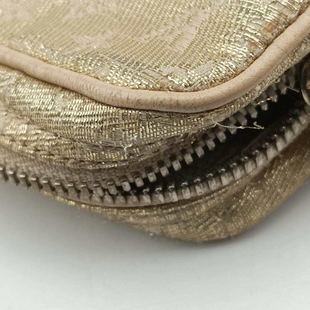 Vintage Louis Vuitton Shine McKenna Golden Monogram Shine M92363 shoulderbag | stylenewstar