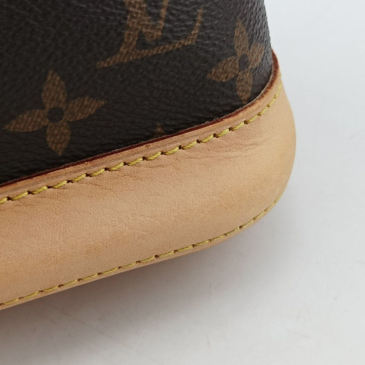 Pre-owned Louis Vuitton Alma BB　 Brown Monogram Canvas M53152 shoulderbag | stylenewstar