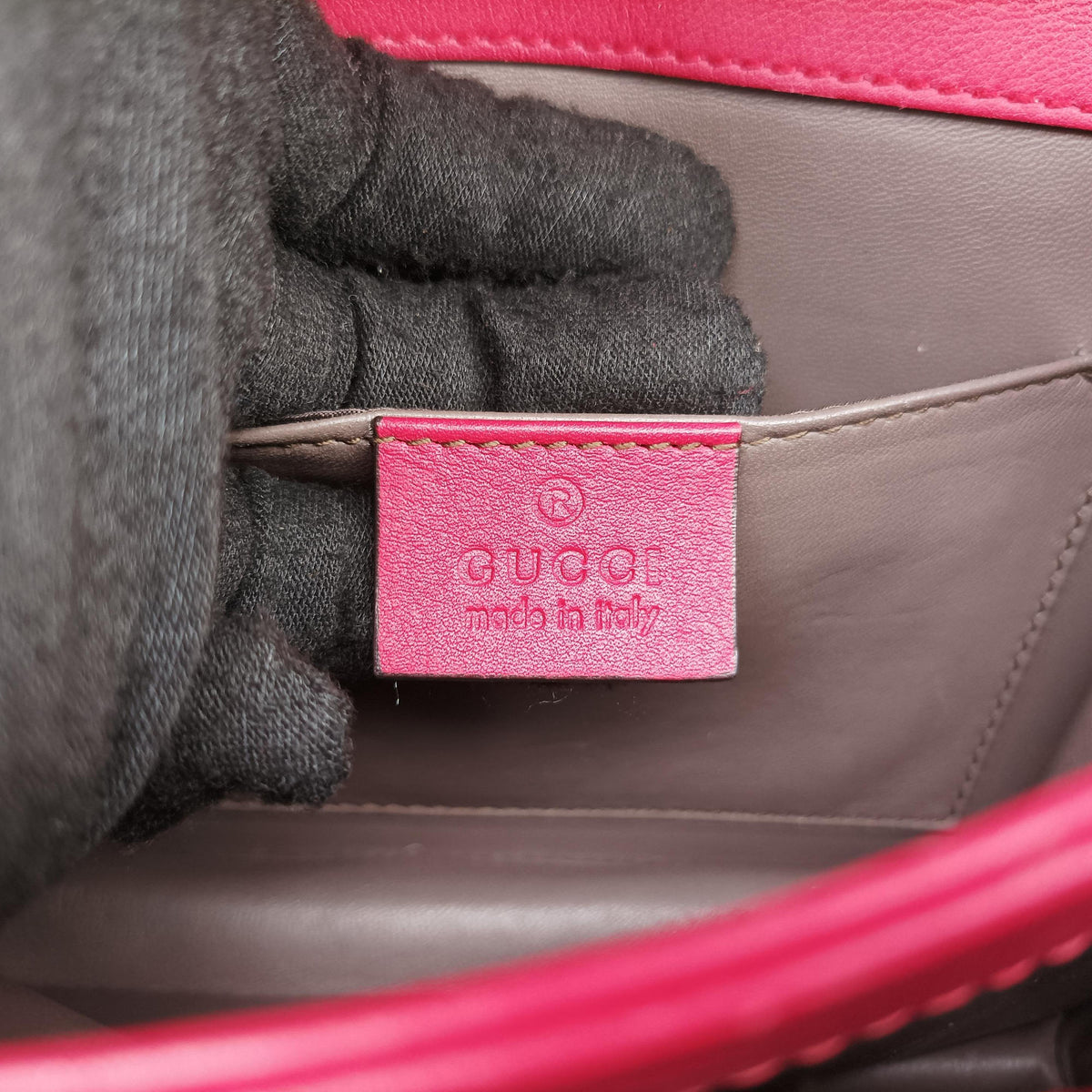 Vintage Gucci Interlocking G Rose Patent Leather 387609 shoulderbag | stylenewstar