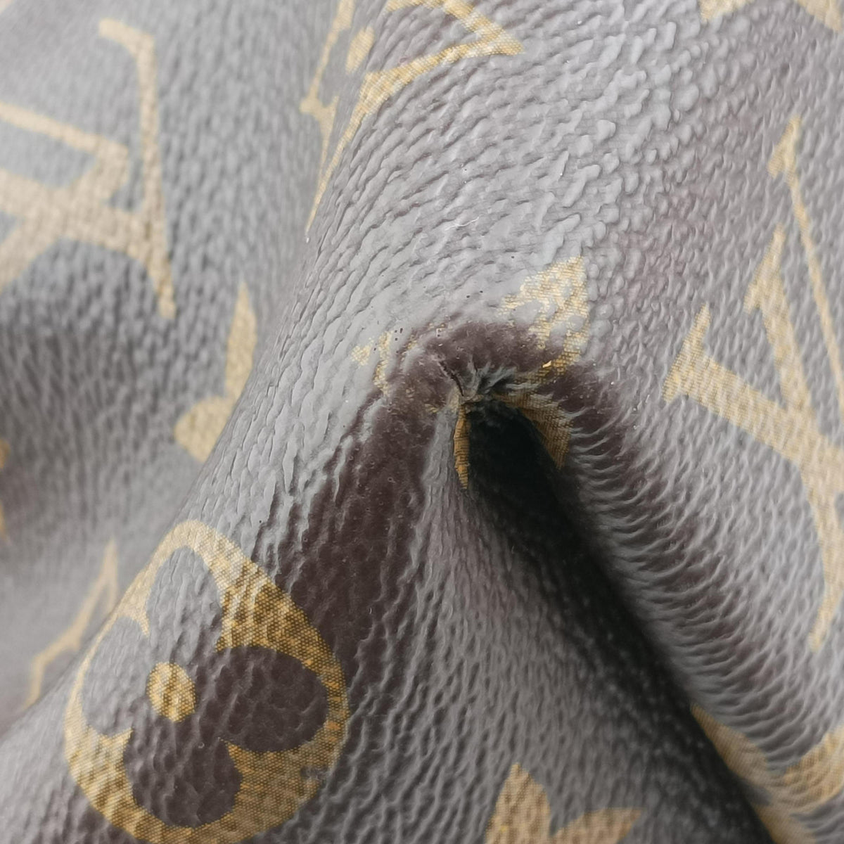 Vintage Louis Vuitton TURENNE MM Brown Monogram Canvas M48814 shoulderbag | stylenewstar