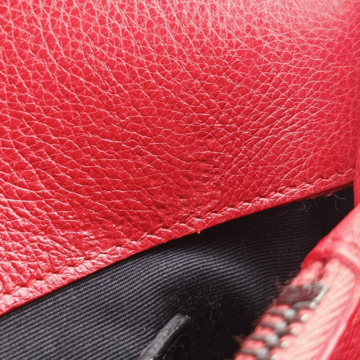Pre-owned Yves Saint Laurent COLLEGE Red Leather 428056 shoulderbag | stylenewstar