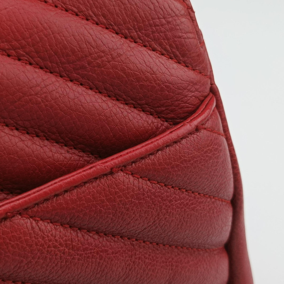 Pre-owned Yves Saint Laurent COLLEGE Red Leather 428056 shoulderbag | stylenewstar