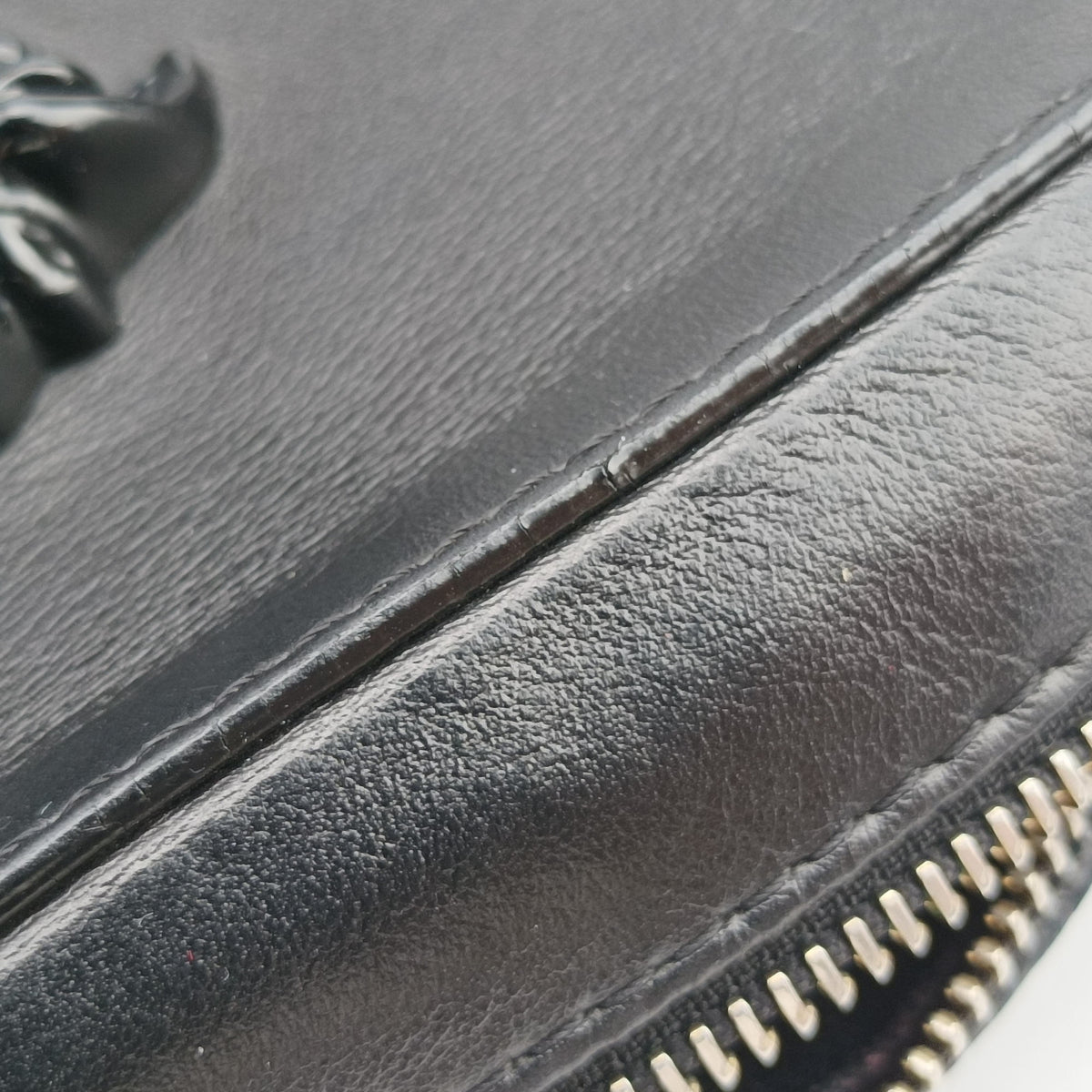 Secondhand VERSACE La Medusa Black Leather  shoulderbag | stylenewstar