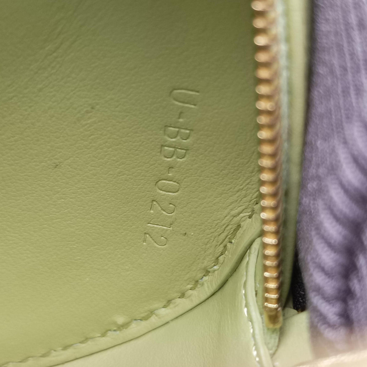 Pre-owned Celine Oval Purse Cuir Triomphe Green Leather  shoulderbag | stylenewstar