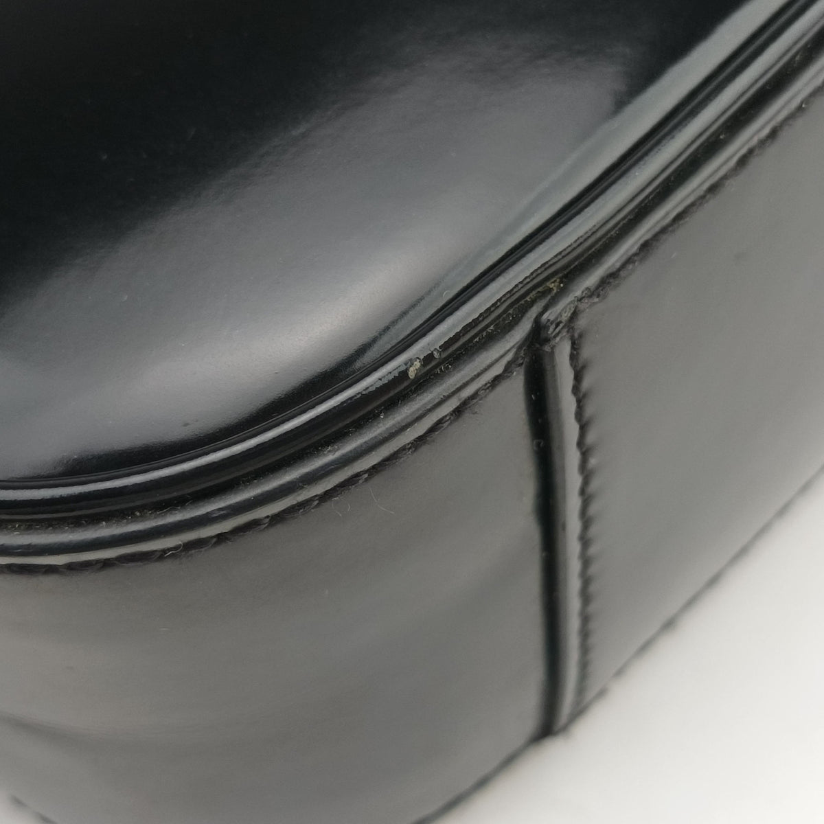 Vintage Yves Saint Laurent LE 5 a 7 Mini Hobo Black Patent 57223 shoulderbag | stylenewstar