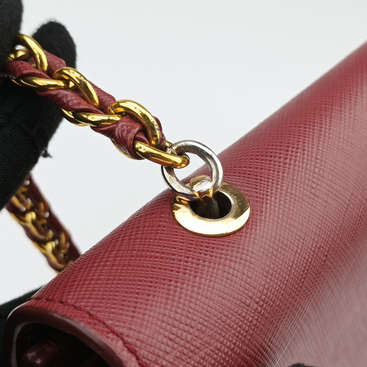 Pre-owned Ferragamo Ginny Red Leather  shoulderbag | stylenewstar