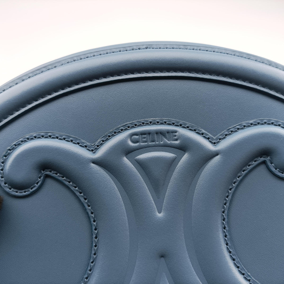 Pre-owned Celine Oval Purse Cuir Triomphe Blue Leather  shoulderbag | stylenewstar