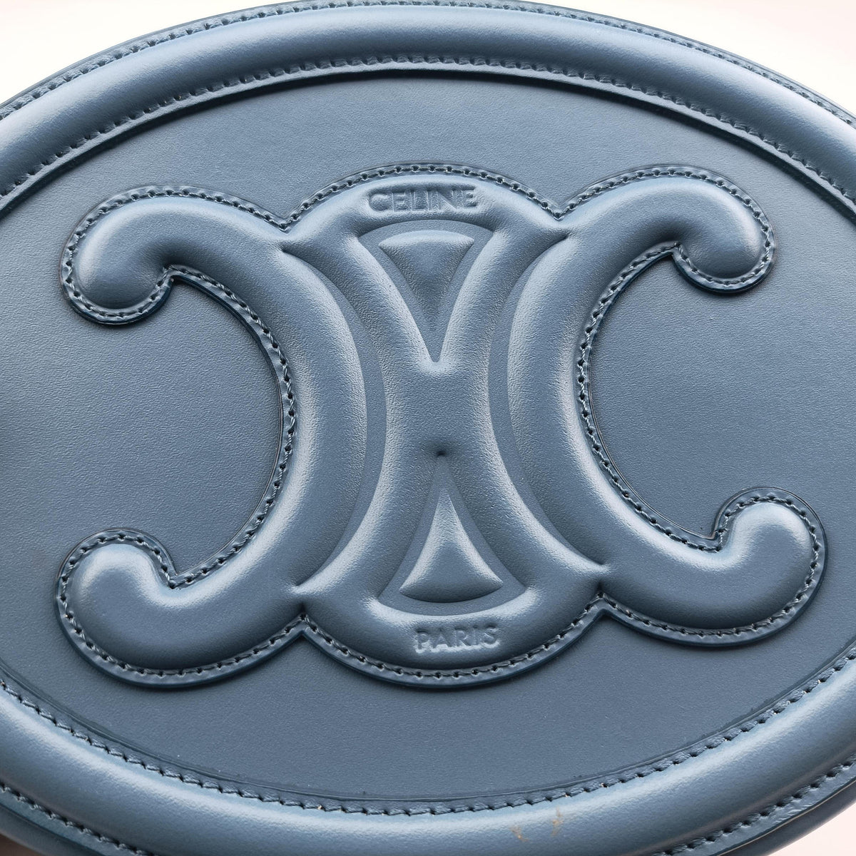 Pre-owned Celine Oval Purse Cuir Triomphe Blue Leather  shoulderbag | stylenewstar
