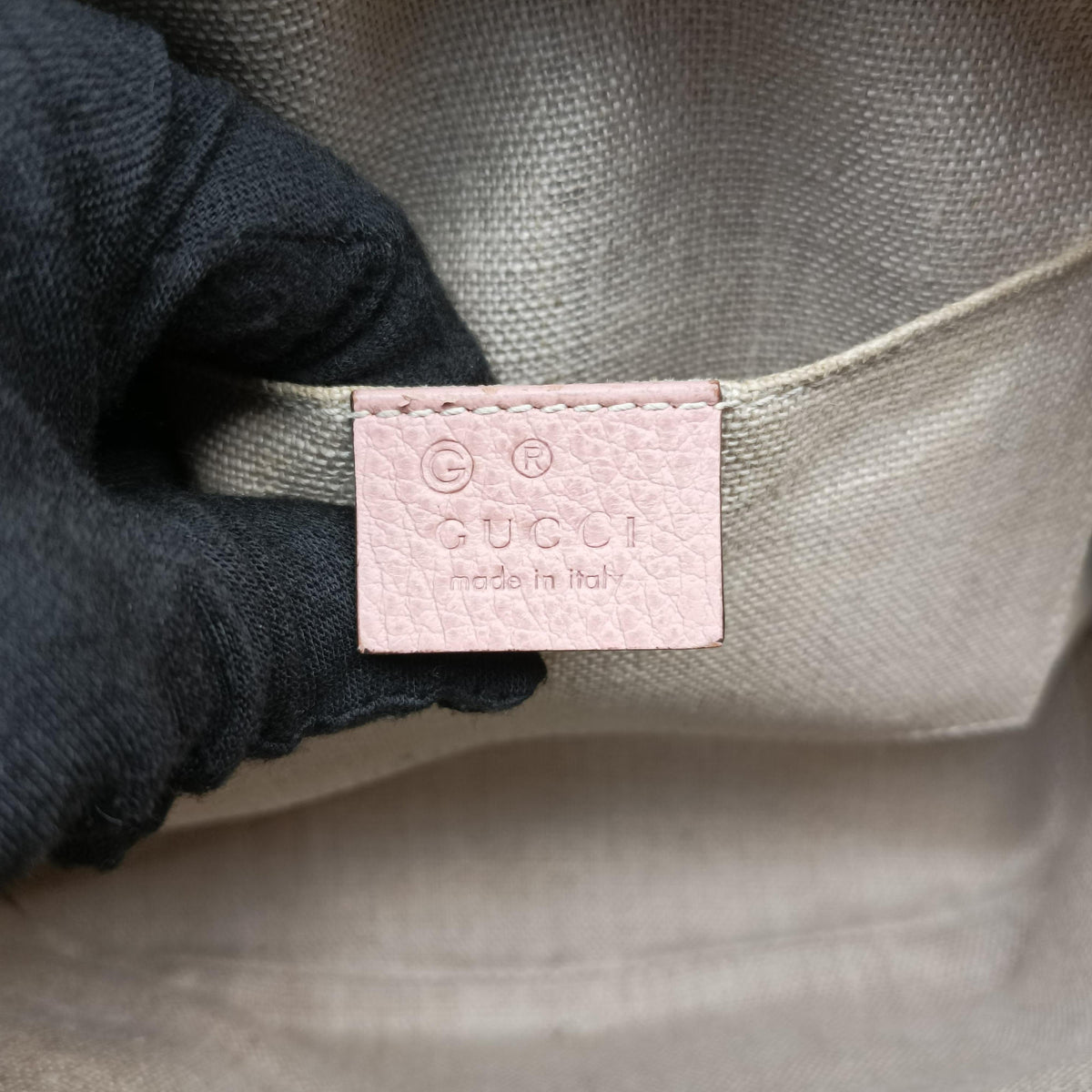 Pre-owned Gucci Interlocking G charm Dome Pink Leather 449661 shoulderbag | stylenewstar
