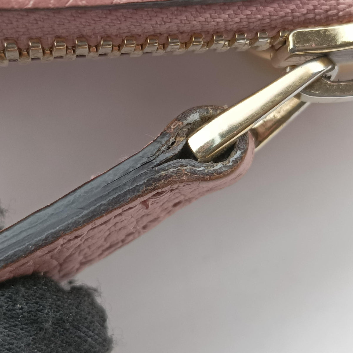 Pre-owned Gucci Interlocking G charm Dome Pink Leather 449661 shoulderbag | stylenewstar