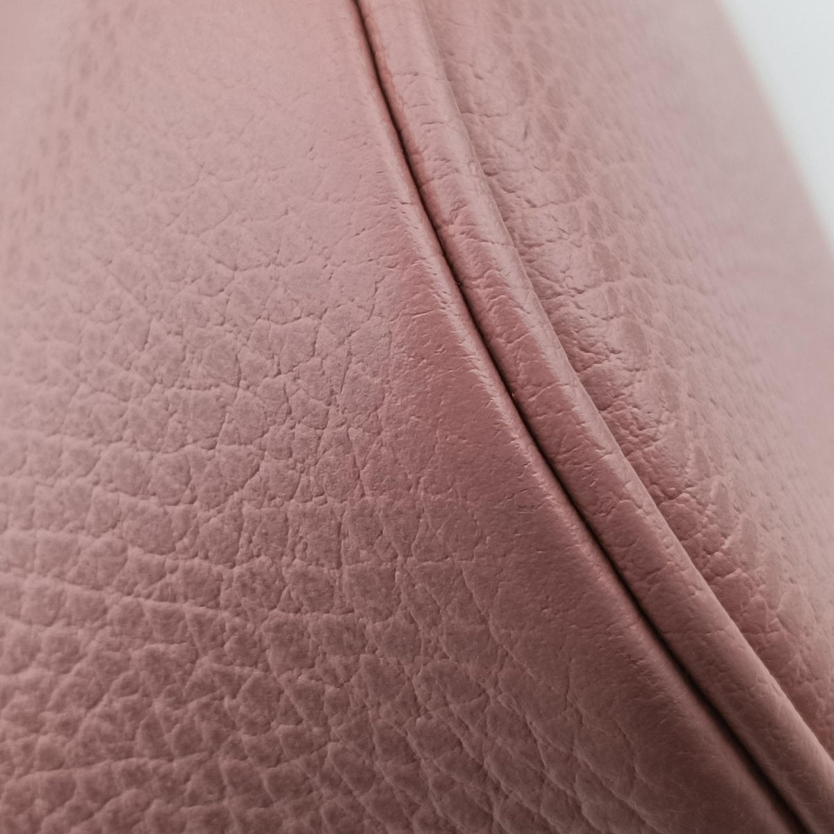 Pre-owned Gucci Interlocking G charm Dome Pink Leather 449661 shoulderbag | stylenewstar