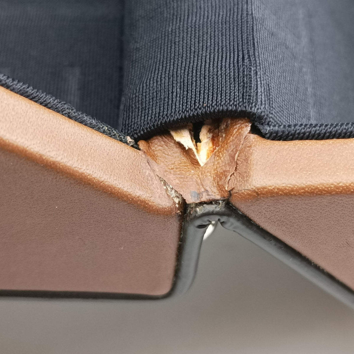 Pre-owned Fendi Zucca Trunk Brown PVC coated canvas×Leather 7VA507 shoulderbag | stylenewstar