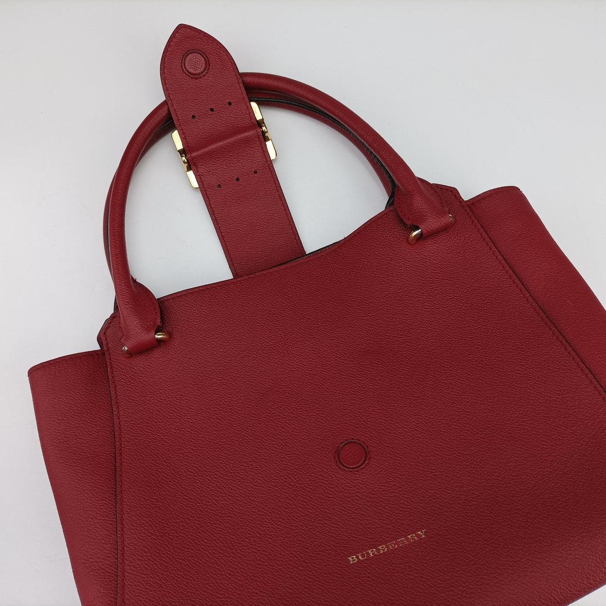 Pre-owned Burberry Buckle Red Leather  handbag | stylenewstar