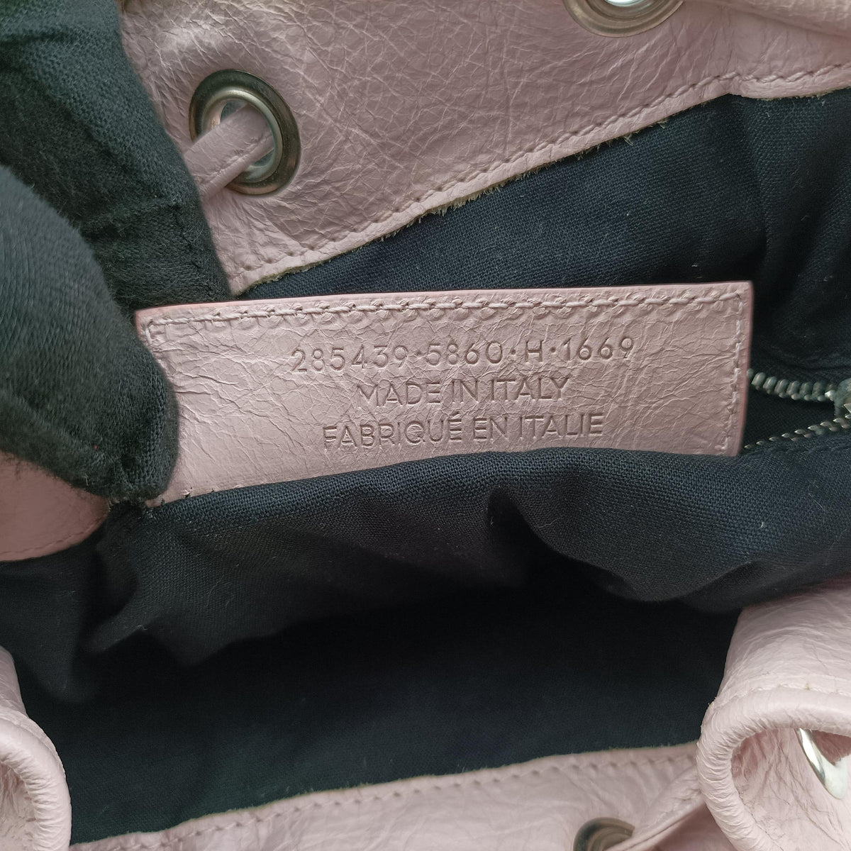 Secondhand Balenciaga Pompon Pink Lambskin  shoulderbag | stylenewstar