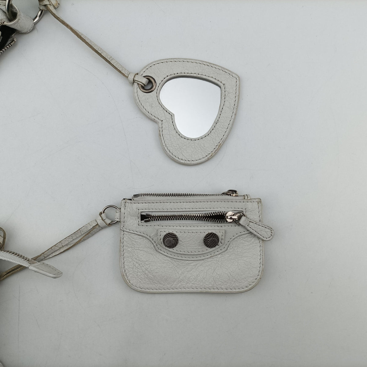 Pre-owned Balenciaga Le Cagole White lambskin  shoulderbag | stylenewstar