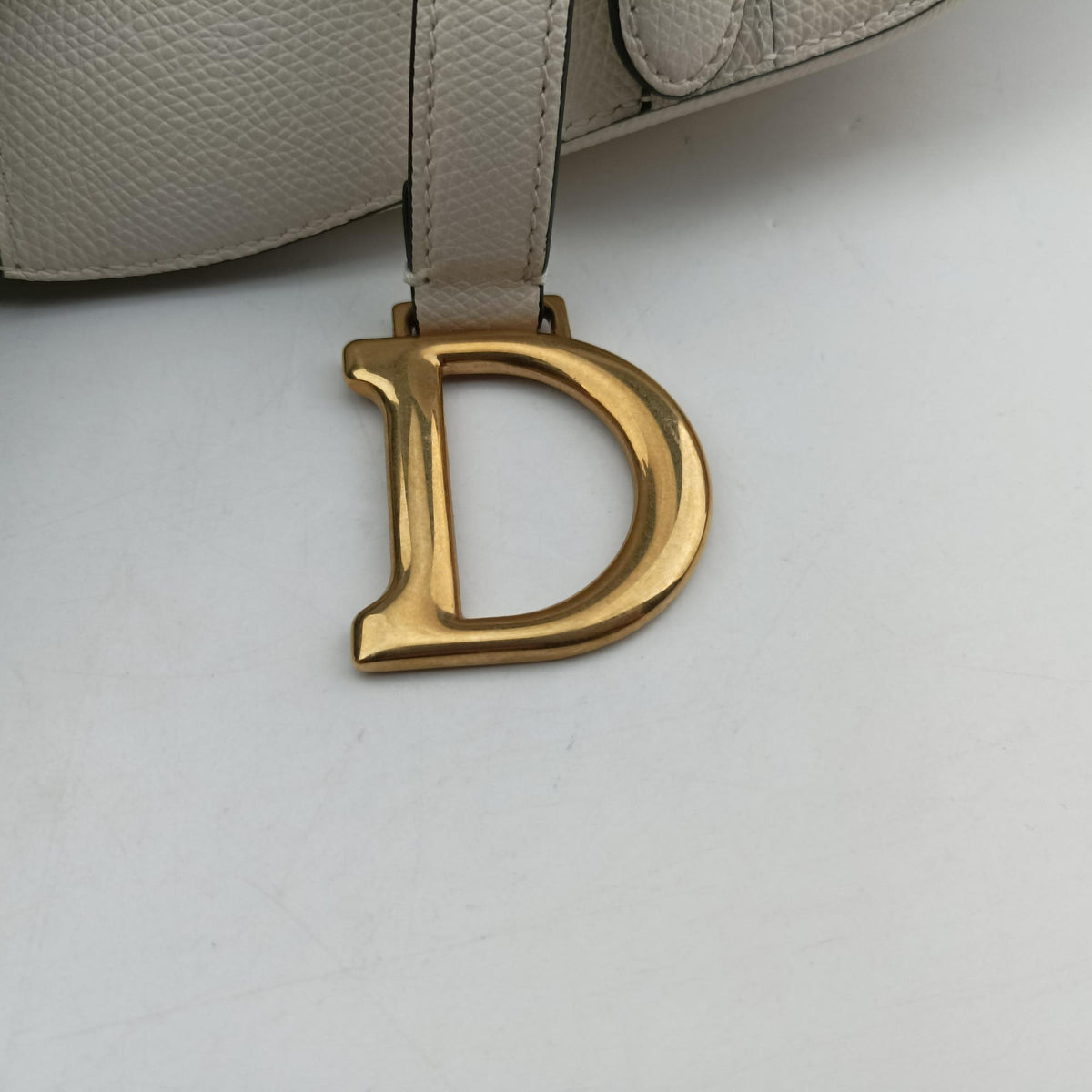 Pre-owned Christian Dior Saddle White Leather  handbag | stylenewstar