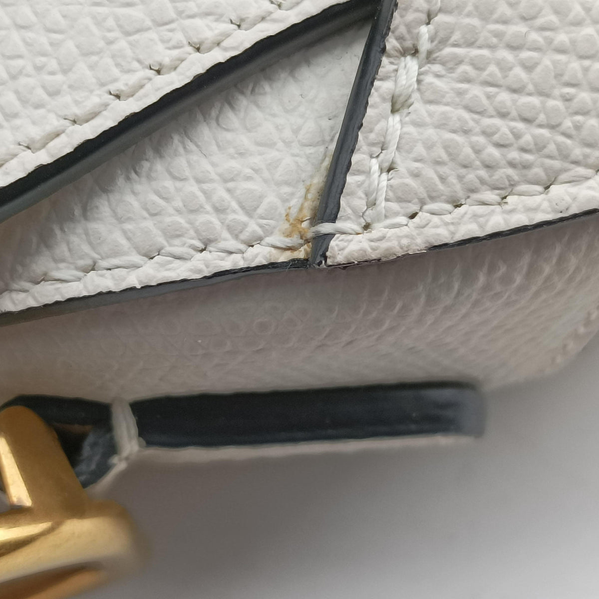 Pre-owned Christian Dior Saddle White Leather  handbag | stylenewstar