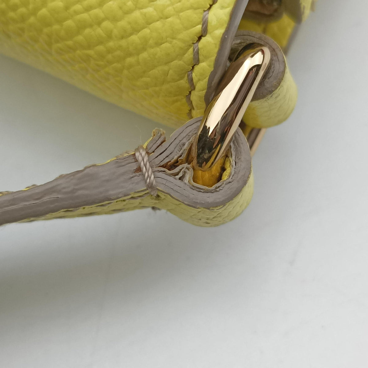 Pre-owned Dolce & Gabbana SICILY Yellow Leather  shoulderbag | stylenewstar