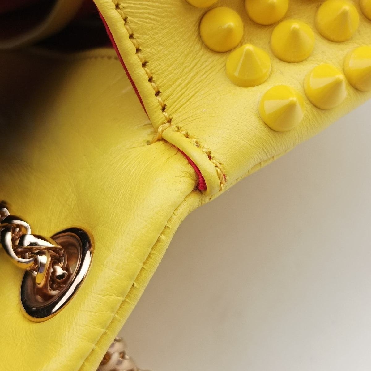 Pre-owned Christian Louboutin Sweet Charity Scarabe Spike Yellow Leather  shoulderbag | stylenewstar