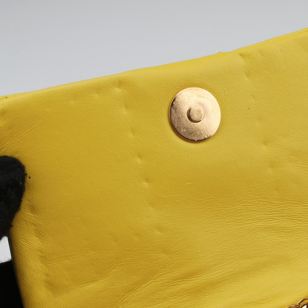Pre-owned Christian Louboutin Sweet Charity Scarabe Spike Yellow Leather  shoulderbag | stylenewstar
