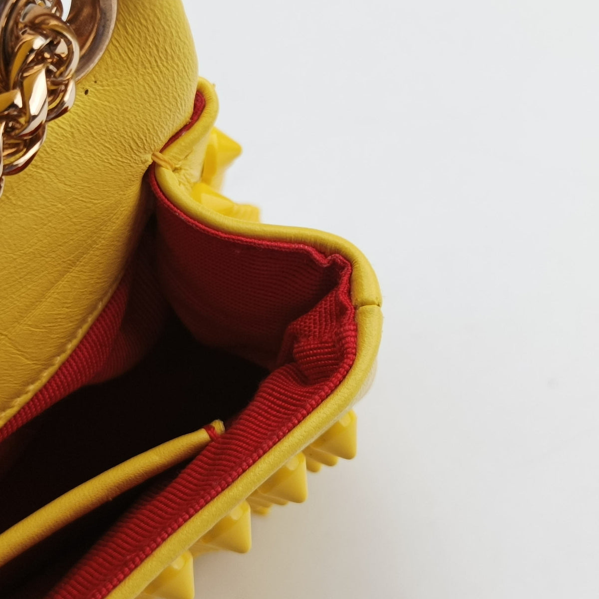 Pre-owned Christian Louboutin Sweet Charity Scarabe Spike Yellow Leather  shoulderbag | stylenewstar
