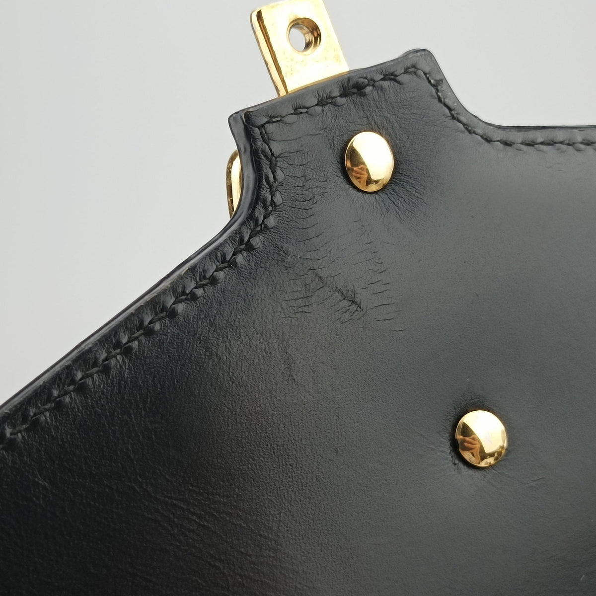 Pre-owned Gucci Sylvie Black Leather 421882 shoulderbag | stylenewstar