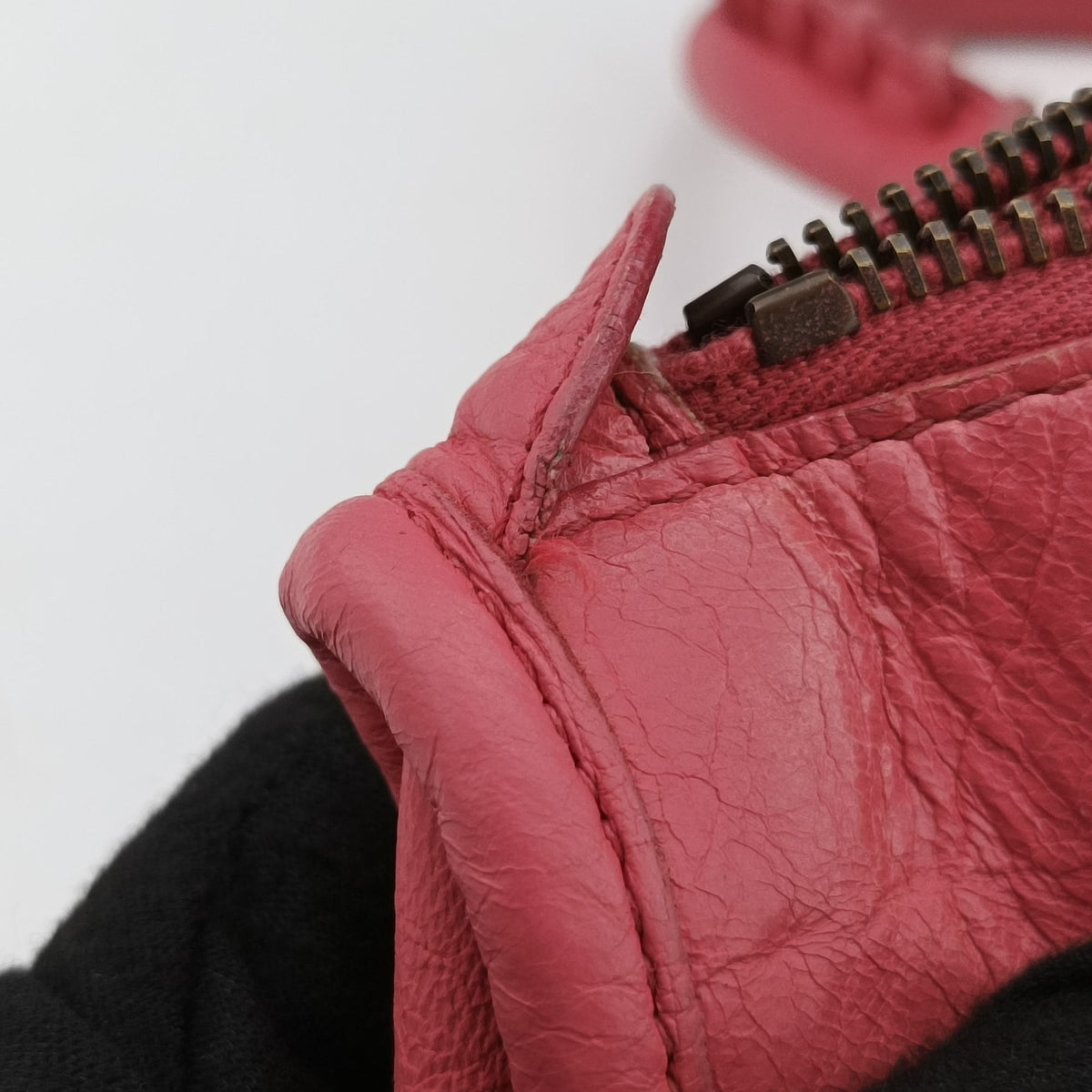 Pre-owned Balenciaga The Work Pink lambskin 132110 shoulderbag | stylenewstar