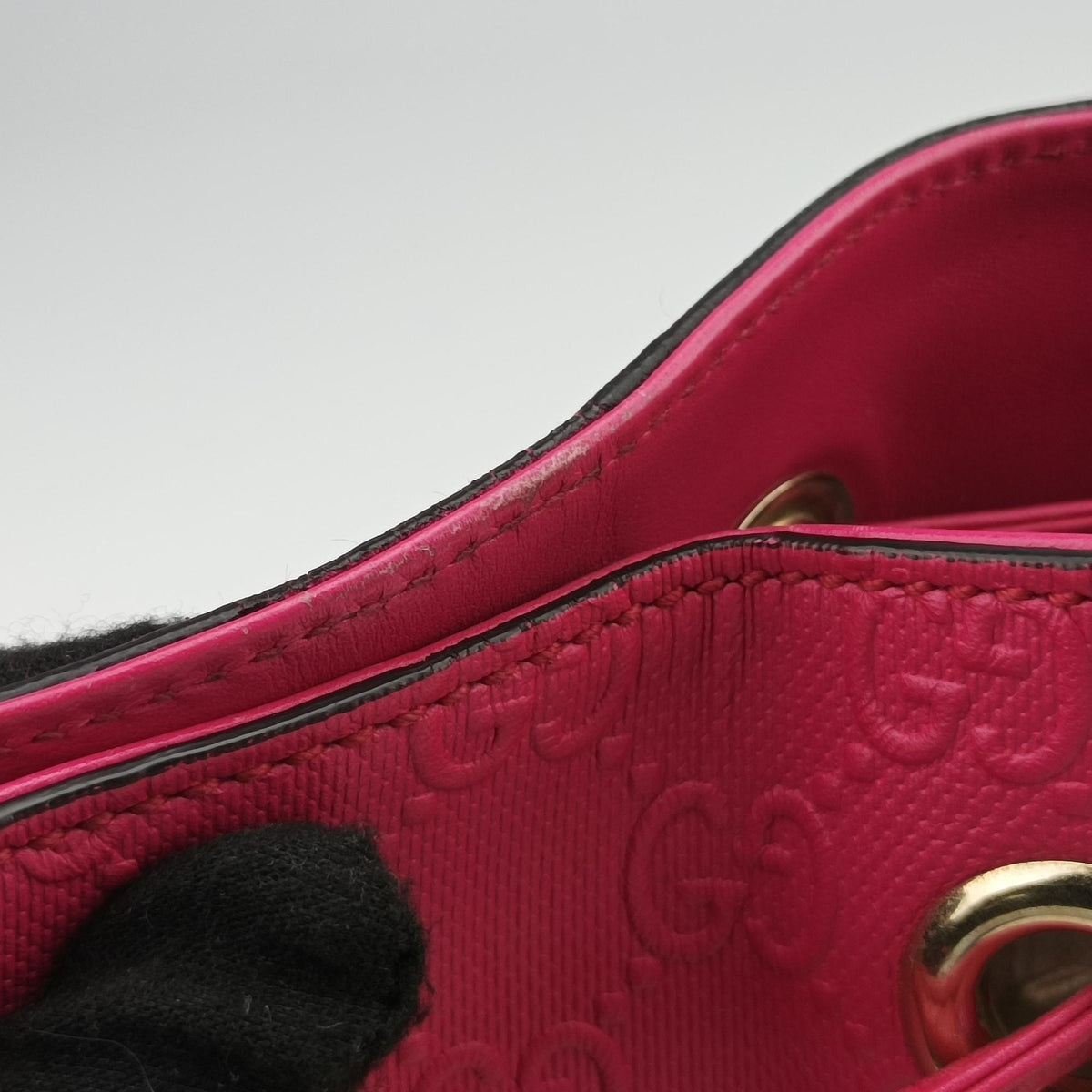 Vintage Gucci Bright Diamante Bucket Red Leather 354229 shoulderbag | stylenewstar