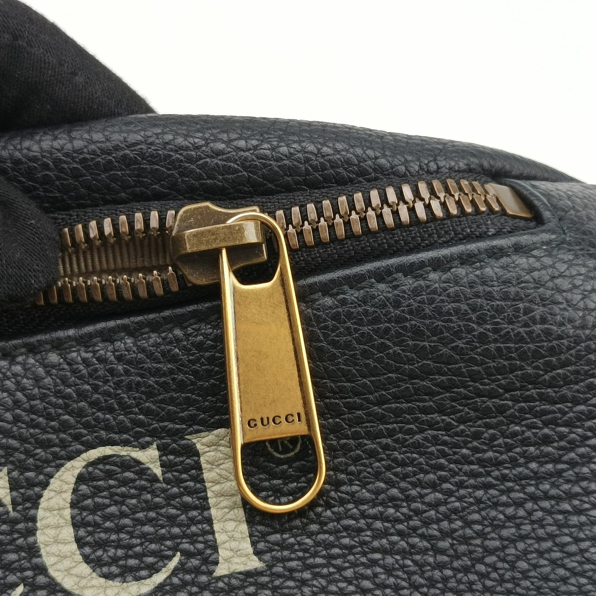 Vintage Gucci Print Black Leather 527792 bum bag/waist bag | stylenewstar